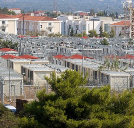 Σύλληψη 4 συνοριοφυλάκων στην Αμυγδαλέζα για -κατά περίπτωση- βασανιστήρια Σύλληψη 4 συνοριοφυλάκων στην Αμυγδαλέζα για -κατά περίπτωση- βασανιστήρια