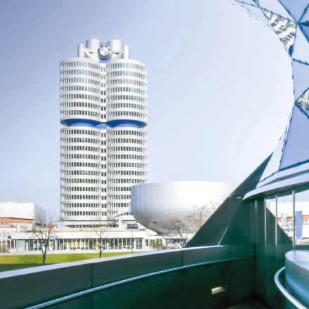 Κερδοφορία και ανάπτυξη για το BMW Group