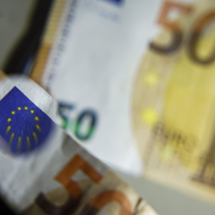 ΑΑΔΕ: Κύμα ελέγχων για κρυφά εισοδήματα και ακίνητα - Ποιοι μπαίνουν στο στόχαστρο