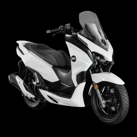 QJMotor MTX 125: Tο Scooter της νέας εποχής