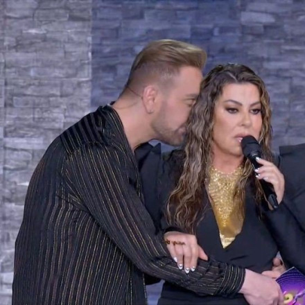 J2US: Αποχώρησε απροειδοποίητα η Άντζελα Δημητρίου