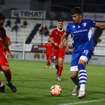 Ματσάρα Ιωνικός - Χανιά στη Νίκαια και έναρξη των play offs της Super League 2