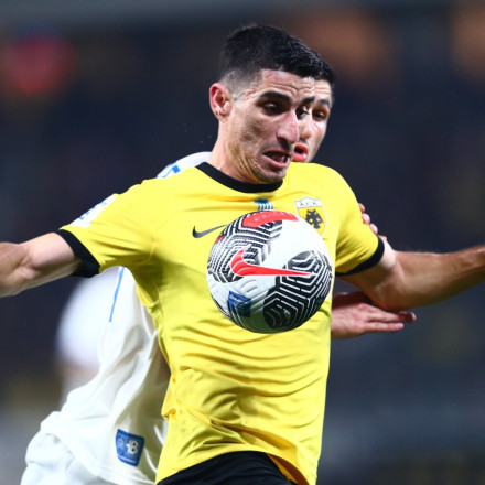 Μόνο «ερωτηματικό» ο Μάνταλος ενόψει Ολυμπιακού - «Γέμισαν» ξανά τα Σπάτα