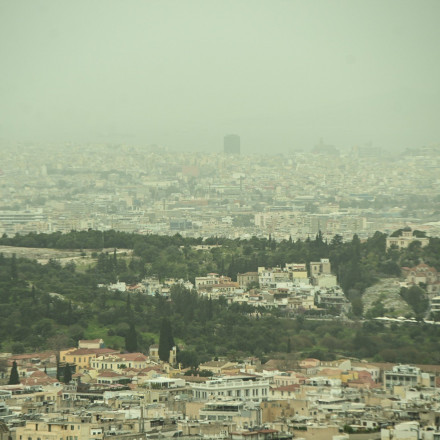 ΕΟΔΥ: Μέτρα Προστασίας από την αφρικανική σκόνη - Ποιοι κινδυνεύουν