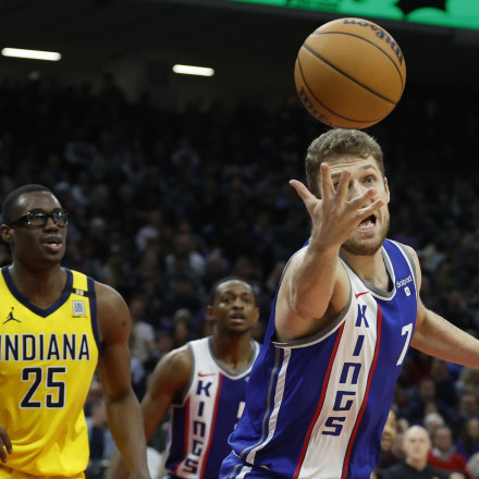 Επέστρεψε και ήταν θετικός ο Βεζένκοβ, νέο ρεκόρ απ' τον Λεμπρόν με 40άρα