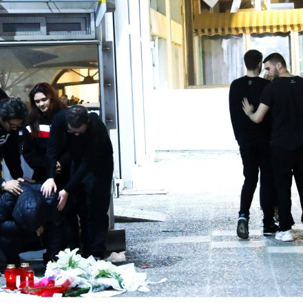 Άγιοι Ανάργυροι: Σπαραγμός για την 28χρονη - Συγκλονιστικές εικόνες