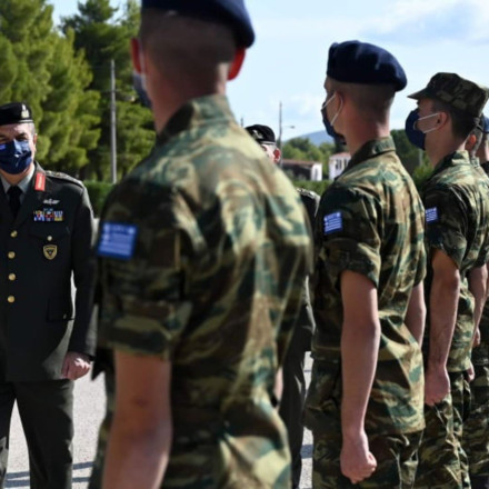 Έρχεται νομοσχέδιο για πλήρη σύνταξη στους ΕΠΟΠ που αποστρατεύονται λόγω ηλικίας