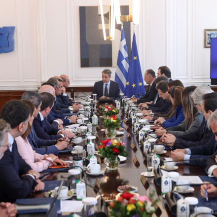 Ο κατώτατος μισθός και οι ποινές στον νέο ΚΟΚ - Τι συζητήθηκε στο Υπουργικό