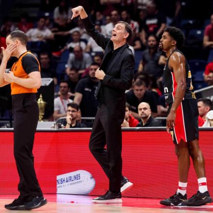 Μπαρτζώκας: «Σπουδαία η πρόκριση στα playoff, παίζουμε μαζί δεν έχουμε εγωιστές»