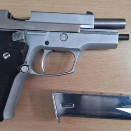 Εφυγε ο γιος του φαντάρος... κι έριξε μπαλοθιές