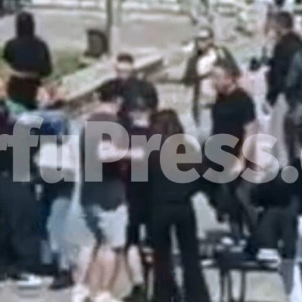 Κέρκυρα: Ελεύθερος με όρους ο 17χρονος που μαχαίρωσε τρία άτομα