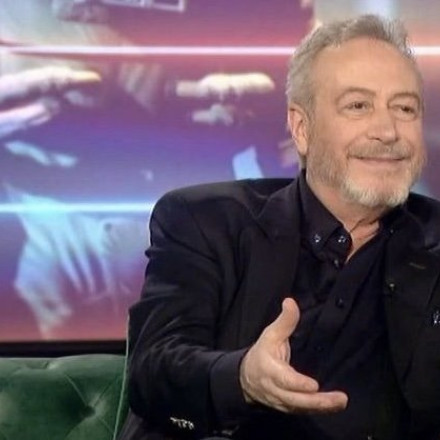 Γρηγόρης Βαλτινός: «Η Μερκούρη με έβαζε να κλέβω τσιγάρα από τον Ζυλ Ντασέν»