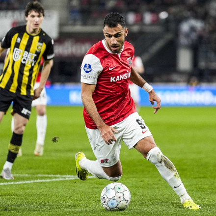 Νικητήρια γκολάρα με τακουνάκι του Παυλίδη και ολική ανατροπή η Άλκμααρ