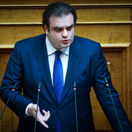 «Πυρά» Πιερρακάκη σε Κασσελάκη για Γαύδο: Όχι λαϊκισμό με ζητήματα παιδείας