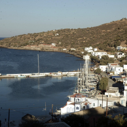 ΥΠΠΟ: Σε αναστολή ο υπάλληλος στη Νίσυρο που ερευνάται για κακοποίηση ανηλίκου