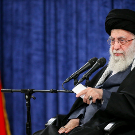 Ο Αγιατολάχ Χαμενεΐ γίνεται 85 ετών: Ποιος είναι ο ισχυρός ηγέτης του Ιράν