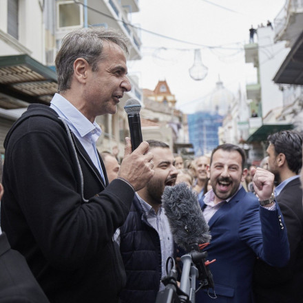 Μητσοτάκης: Στη Λέσβο με «σημαία» το μεταναστευτικό - «Δίχτυα» στους αναποφάσιστους