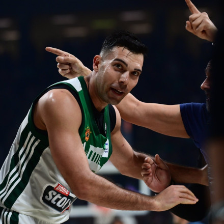 Η... έμμεση αντιλογία ανάμεσα σε Σλούκα και Μπαρτζώκα μέσω των δηλώσεών τους
