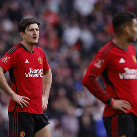 Βίντεο έπος, οπαδοί της Γιουνάιτεντ τρέχουν πίσω όταν ακυρώθηκε το 4-3 της Κόβεντρι