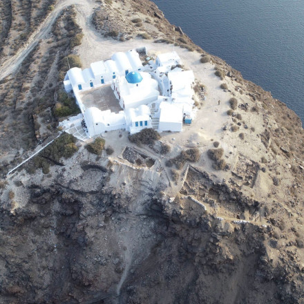 Θηρασιά: Κραυγή αγωνίας για τους κατοίκους μετά την κατολίσθηση