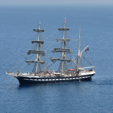 Με ιστιοφόρο θα πάει η Ολυμπιακή Φλόγα στη Γαλλία: Ποιο είναι το ιστορικό Μπελέμ