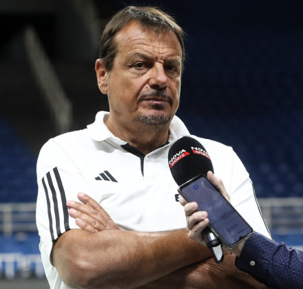 Αταμάν: «Θα παίξουμε επιθετικά και θα κερδίσουμε τη Μακάμπι με τον κόσμο μας» Αταμάν: «Θα παίξουμε επιθετικά και θα κερδίσουμε τη Μακάμπι με τον κόσμο μας»