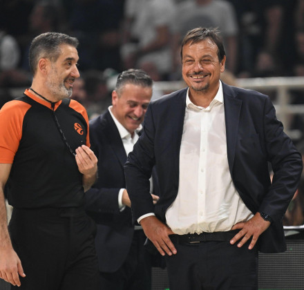 Αταμάν: «Δεν παίξαμε καλά, αλλά είναι γελοία τα φάουλ που πήρε ο Μπάλντγουιν» Αταμάν: «Δεν παίξαμε καλά, αλλά είναι γελοία τα φάουλ που πήρε ο Μπάλντγουιν»