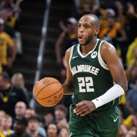 Οι Μπακς ξέσπασαν και κέρδισαν... χρόνο για Giannis - Λίλαρντ