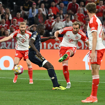 Ο Βινίσους «έσωσε» τη Ρεάλ κόντρα στην Μπάγερν και όλα θα κριθούν στη Μαδρίτη