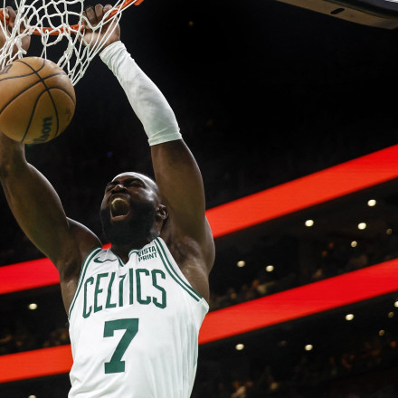 «Περίπατος» για Σέλτικς και Θάντερ και ιδανικό ξεκίνημα στη σειρά