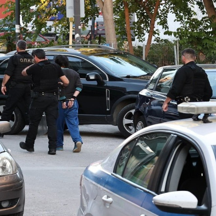 Λάρισα: Αιματηρή συμπλοκή σε διαμέρισμα - 2 άτομα στο νοσοκομείο