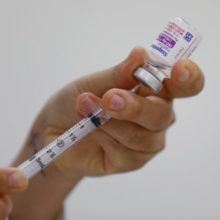 Καταγγελία Έλληνα για AstraΖeneca: «15 μέρες μετά το εμβόλιο εμφάνισα θρόμβωση»