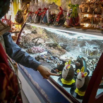 Τρίτη του Πάσχα: Ποια καταστήματα είναι ανοικτά σήμερα
