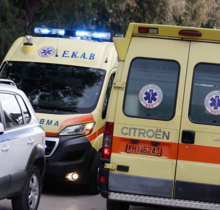 Θεσσαλονίκη: Σφοδρή καραμπόλα έξω από τον Βαθύλακκο - Στους 5 οι τραυματίες Θεσσαλονίκη: Σφοδρή καραμπόλα έξω από τον Βαθύλακκο - Στους 5 οι τραυματίες