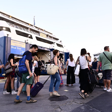 Αποκαταστάθηκε η βλάβη σε πλοίο για τα Χανιά - Ταλαιπωρία για 977 επιβάτες