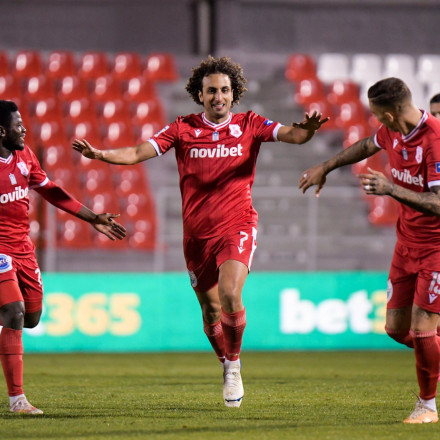 Ο Πανσερραϊκός έλυσε το συμβόλαιο του Ουάρντα