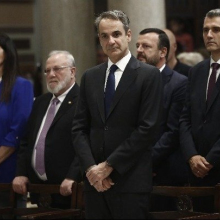 Το Πάσχα των πολιτικών αρχηγών – Πού θα περάσουν τις Άγιες μέρες