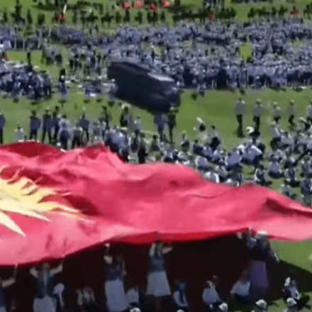 Τρομακτικό βίντεο: Φορτηγό σε ξέφρενη πορεία παρασύρει παιδιά - Τι συνέβη