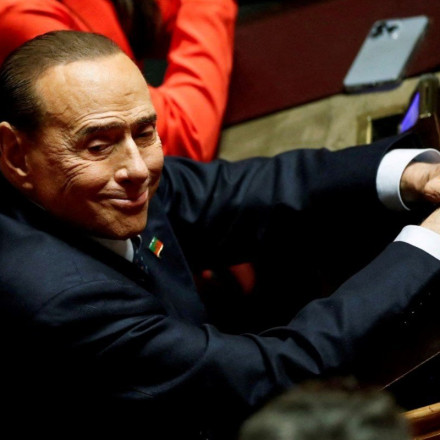 Μπερλουσκόνι: Πήρε εξιτήριο από το νοσοκομείο ο Καβαλιέρε