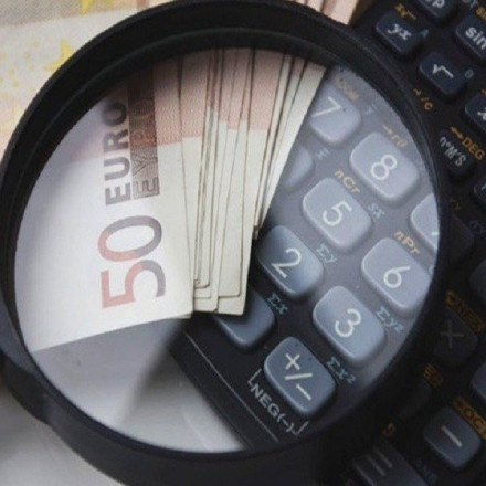 ΑΑΔΕ: Ποιοι ελέγχονται για ξέπλυμα «μαύρου χρήματος» και φοροδιαφυγή