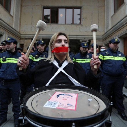 Γεωργία: Η κυβέρνηση απέσυρε το νομοσχέδιο περί «ξένων πρακτόρων» [vid]