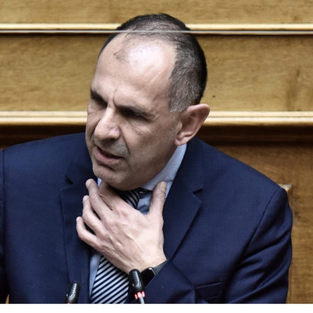 Τραγωδία στα Τέμπη: Την Τετάρτη στις 13:00 ο Γεραπετρίτης θα ενημερώσει την Βουλή