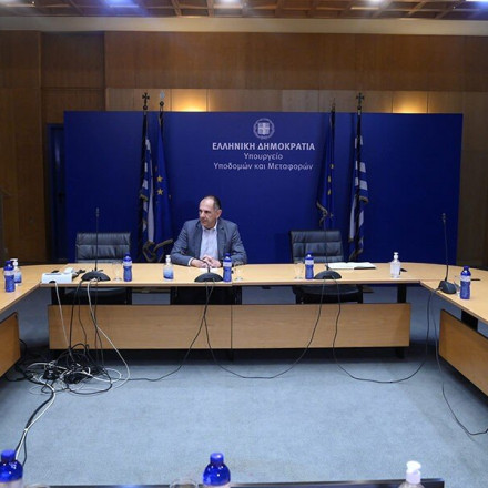 Γεραπετρίτης: Συνάντηση με τους εργαζόμενους του σιδηροδρόμου