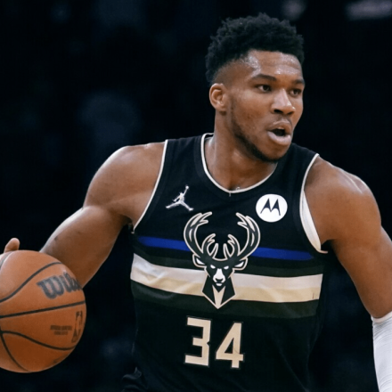 Γιάννης Αντετοκούνμπο: «Όταν ήμουν 15 ετών είχα πρόταση από το Old Dominion, αλλά δεν είχα διαβατήριο»