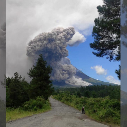 Ινδονησία: Εξερράγη το ηφαίστειο Μεράπι εκτοξεύοντας τέφρα σε ύψος 7 χλμ
