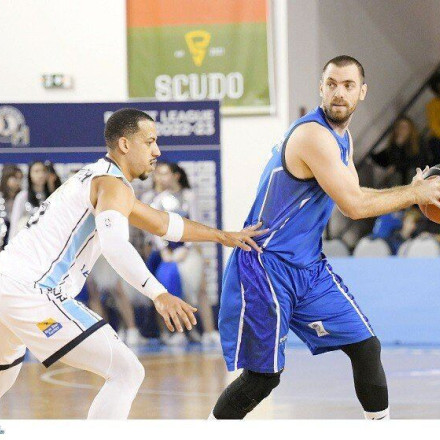 Basket League: «Ντου» στην προπόνηση του Ιωνικού από τους οργανωμένους