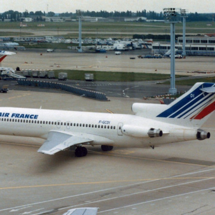 Γαλλία: Ακυρώσεις πτήσεων σε πολλά αεροδρόμια εν μέσω κλιμακούμενων κινητοποιήσεων