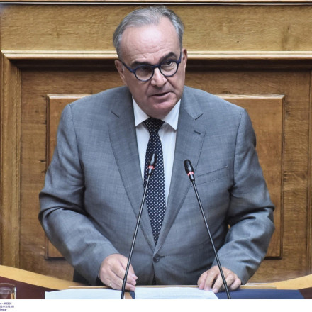 Παπαθανάσης: Τι απαντά για το χρέος των 1,8 εκατ. ευρώ