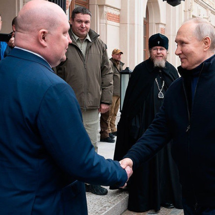 Πόλεμος στην Ουκρανία: Στη Μαριούπολη ο Πούτιν