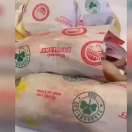 Viral: Σουβλατζίδικο για οπαδούς φτιάχνει τυλιχτό με το σήμα ομάδων [vid]